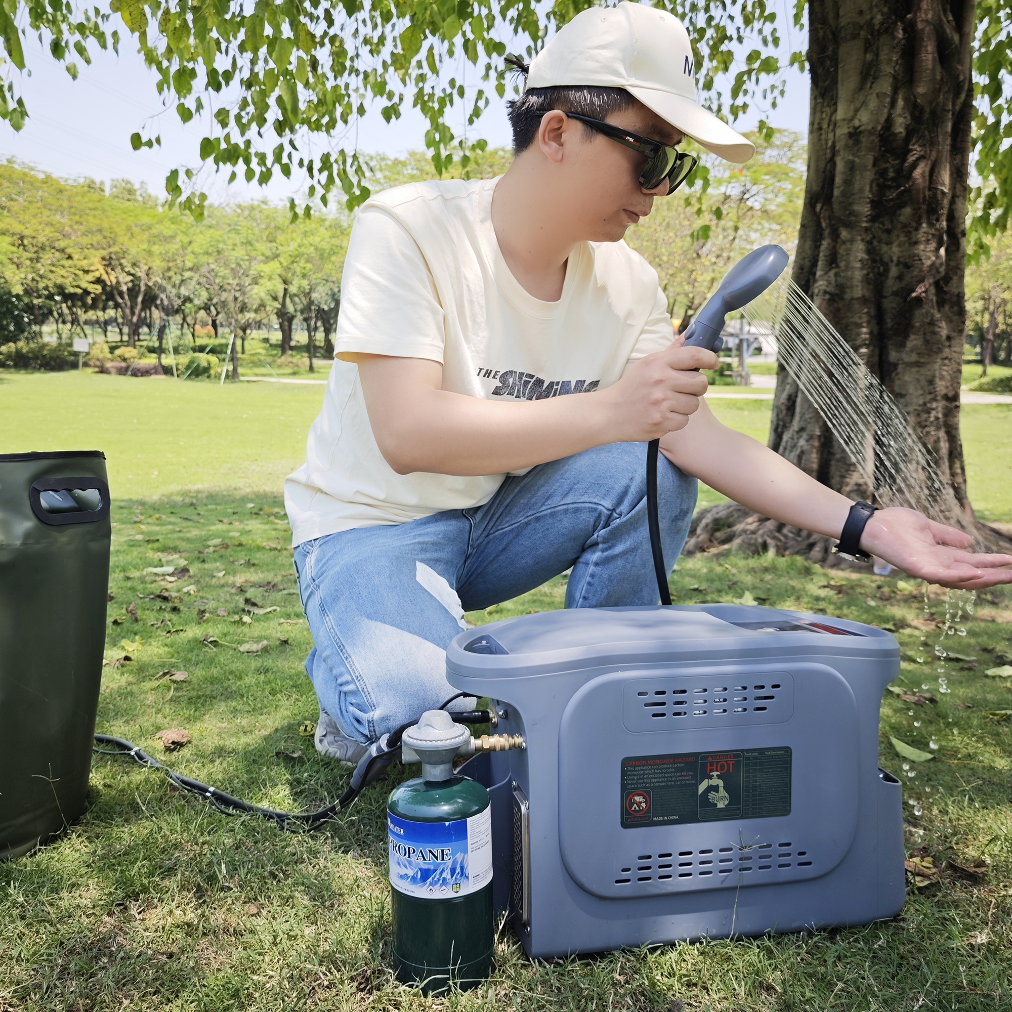 ATVPortable Tankless Hot Water - مراجعة Outdoor Camping Hot Water Heater وسعره